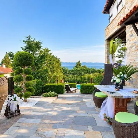 Eleni - Eretria's Gem With Private Pool Villa Erétria