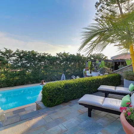 Villa Eleni - Eretria's Gem With Private Pool Erétria