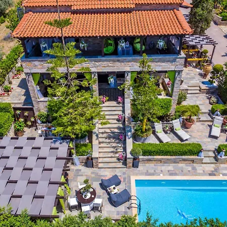 Villa Eleni - Eretria's Gem With Private Pool