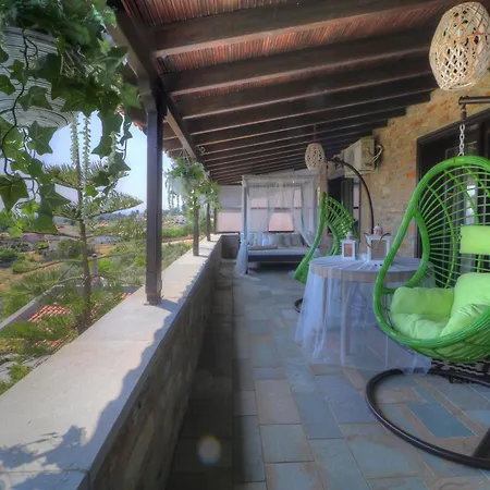 Eleni - Eretria's Gem With Private Pool Villa *